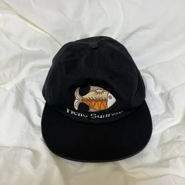 [BUNJANG] Hello Sunrise Cap Hat / 헬로 선라이즈 모자
