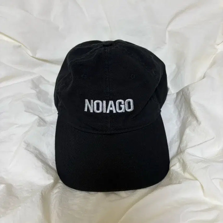 [BUNJANG] NOIAGO Font Logo Ball Cap (Black) / 노이아고 모자