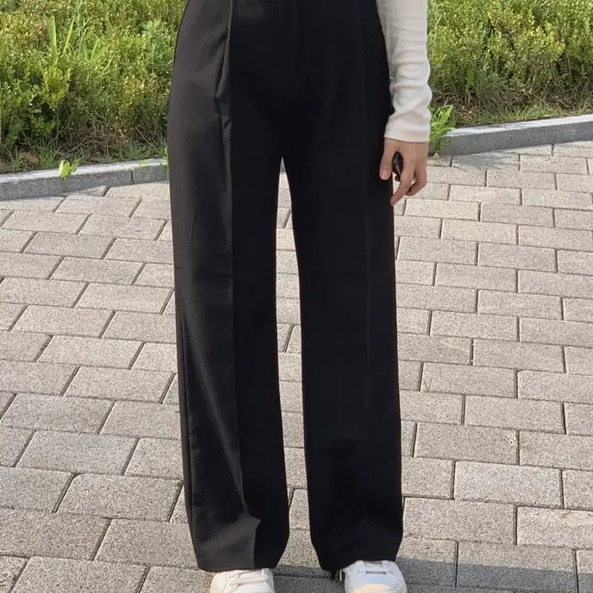[BUNJANG] Mutecreme At Slacks Black / 뮤트크레메 앳슬랙스 블랙[S]