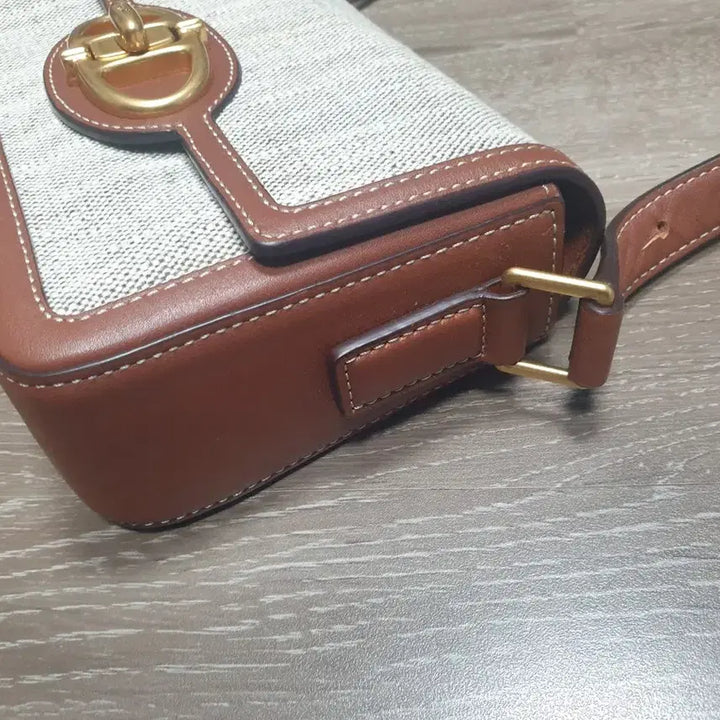 [BUNJANG] Atelier Vanessa Bruno Crossbody Bag / 아떼바네사브르노 크로스백