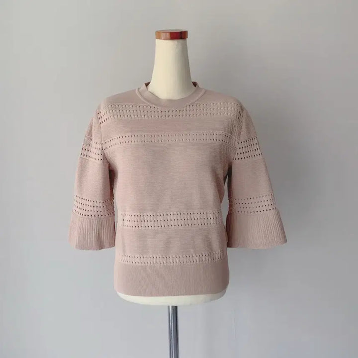 [BUNJANG] MINE Punching Knit Pink / MINE 펀칭 니트 핑크 마인