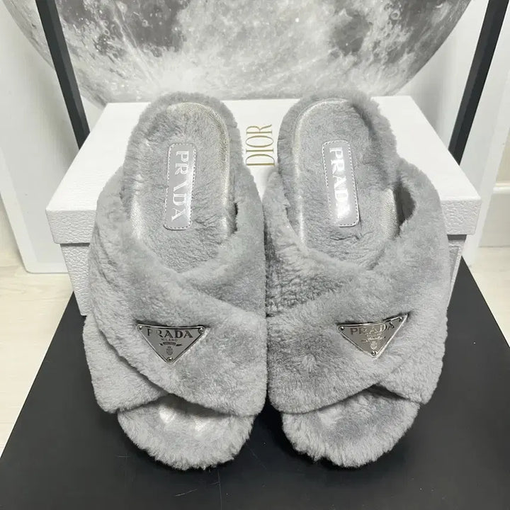 [BUNJANG] Prada Shearling Conflore Mule Slippers / 정품 36) 프라다 시어링 콘플라워 뮬 슬리퍼 230~235