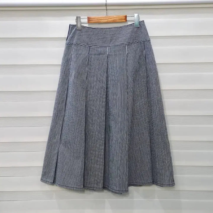 [BUNJANG] MOGA Hickory Denim Skirt / MOGA 히코리 데님 스커트
