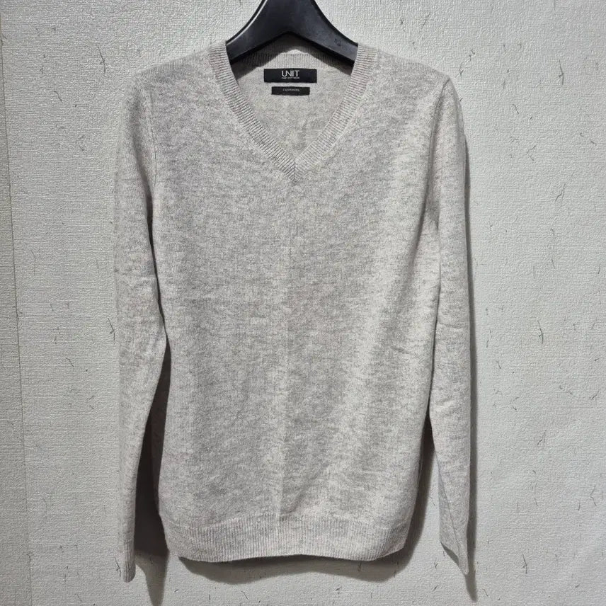 [BUNJANG] UNIT Cashmere V-Neck Knit Sweater / UNIT 캐시미어 브이넥 니트