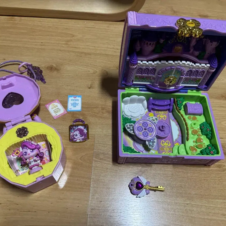 [BUNJANG] Lucky Ping House and Figure Set / 행운핑하우스+행운핑피규어세트
