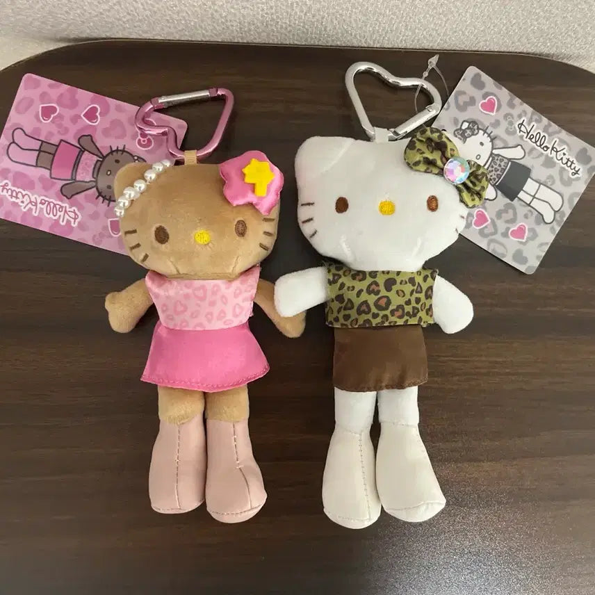 [BUNJANG] Sanrio Hello Kitty Long Leg Keyring Leopard Set (Pink &amp; Khaki) / Set 산리오 헬로키티 롱다리 키티 키링 2종 레오파드 호피 세트 인형