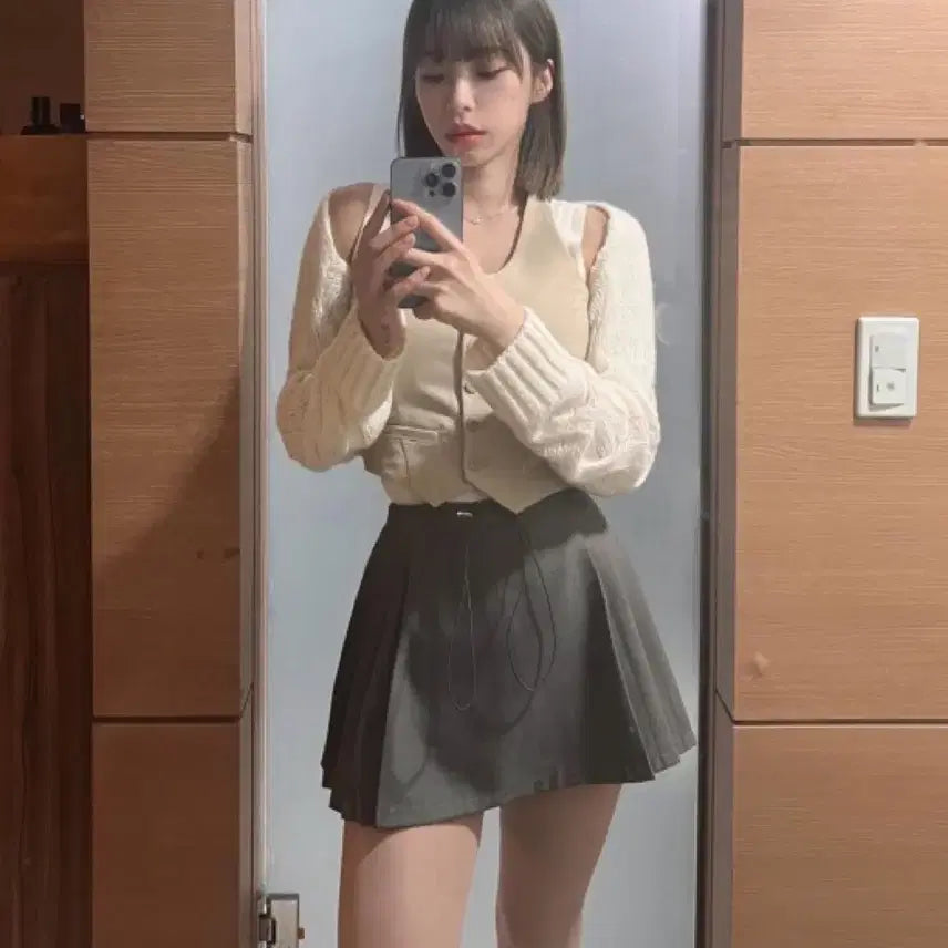 [BUNJANG] Threetimes Stopper Pleated Skirt Khaki Grey / 쓰리타임즈 플리츠 스커트