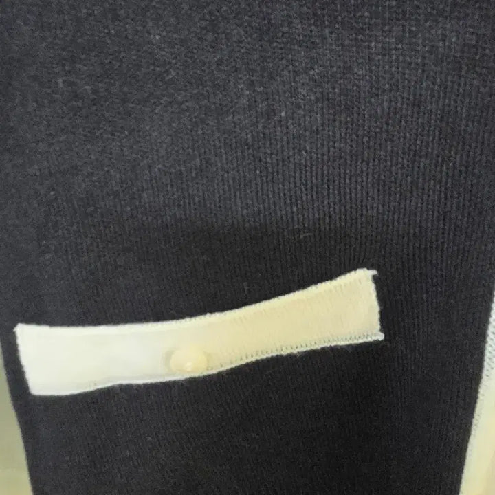 [BUNJANG] AHoy Black Contrast Cardigan / AHoy 블랙 배색 가디건