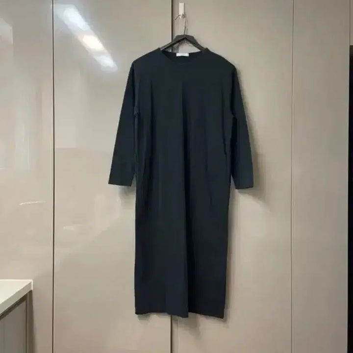 [BUNJANG] Black Long One-Piece Dress / 깔끔한 블랙 롱 원피스 free