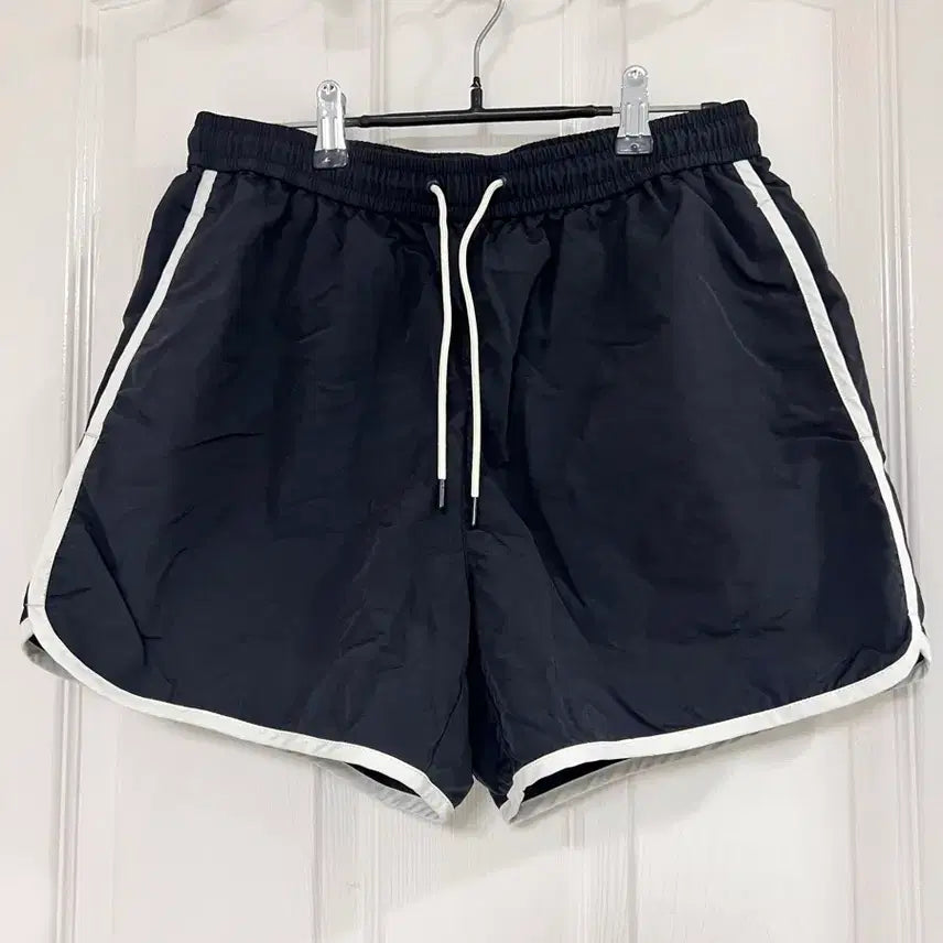 [BUNJANG] SPAO Black Striped Casual Shorts / 스파오 반바지