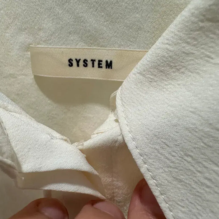 [BUNJANG] System Cream Collar Blouse / 시스템 크림칼라 블라우스