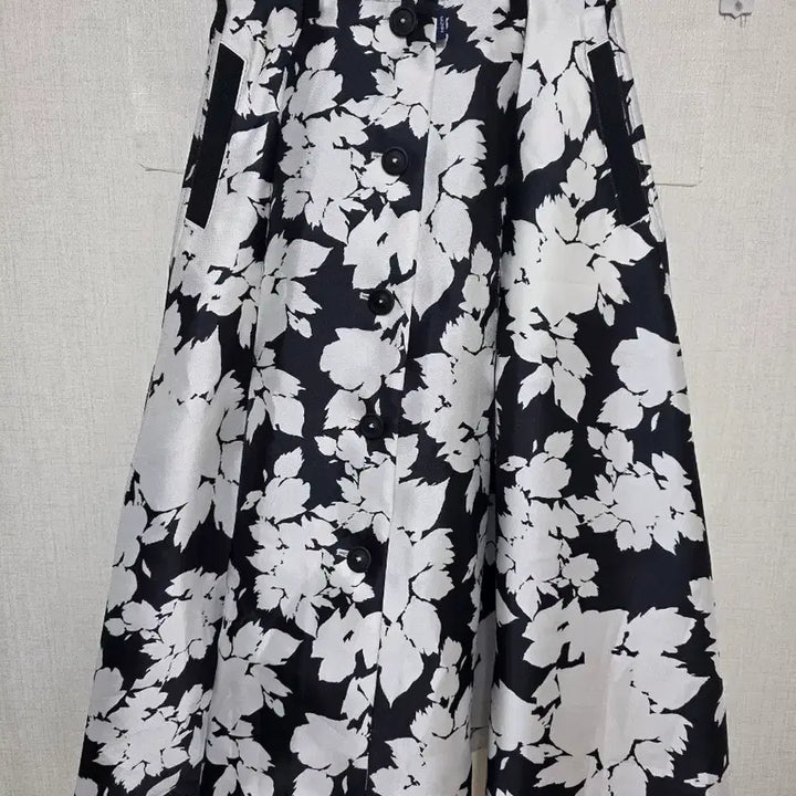 [BUNJANG] Munn Flower Pattern Long Skirt Size 36 / munn 뮌 플라워 패턴 롱 스커트 36
