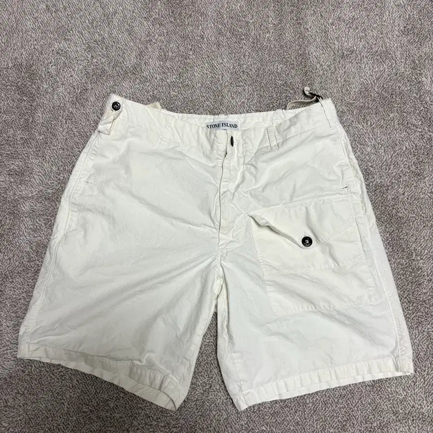 [BUNJANG] Stone Island Cargo Shorts / 스톤아일랜드 카고 쇼츠