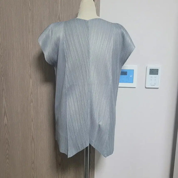 [BUNJANG] Kayesu Pleated Short Sleeve Blouse / Kayesu 플리츠 반팔 블라우스  FREE