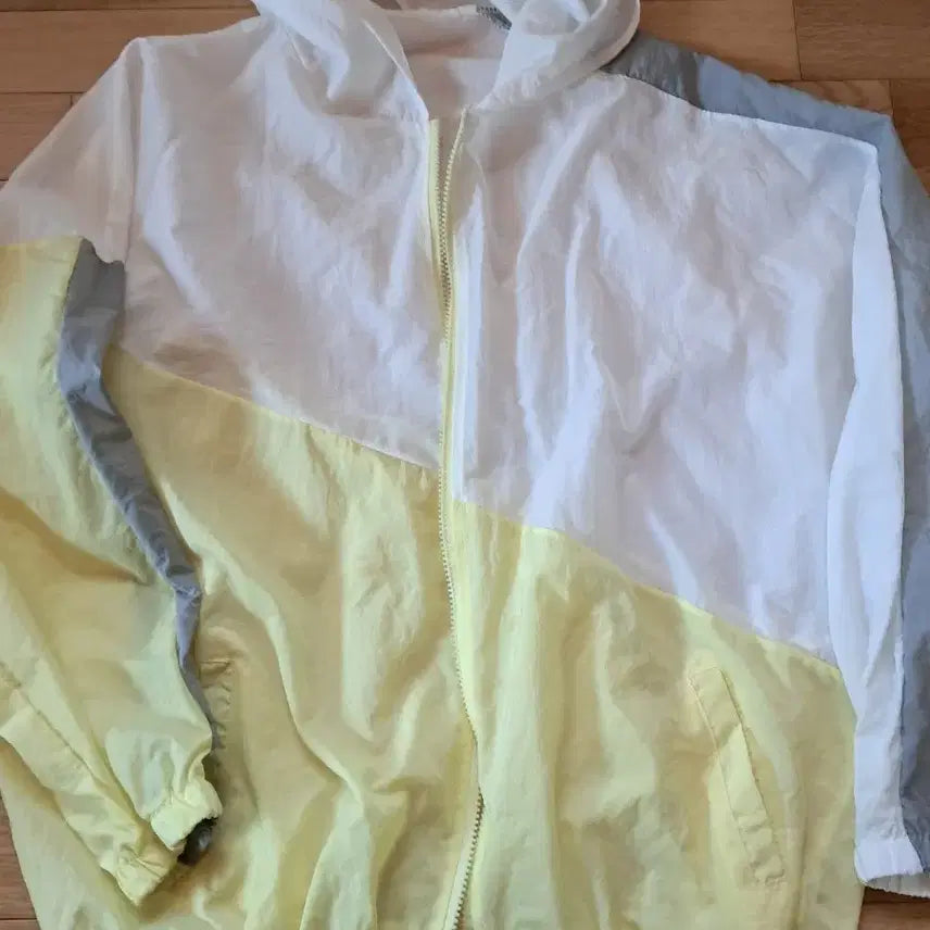 [BUNJANG] Colorblock Hooded Windbreaker Jacket / 화이트/옐로우/그레이 바람막이 후드 자켓