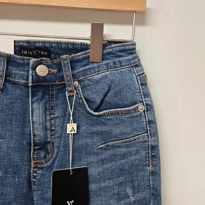 [BUNJANG] Point Hem Skinny Jeans / S,L 780 스판 밑단 포인트 스키니진