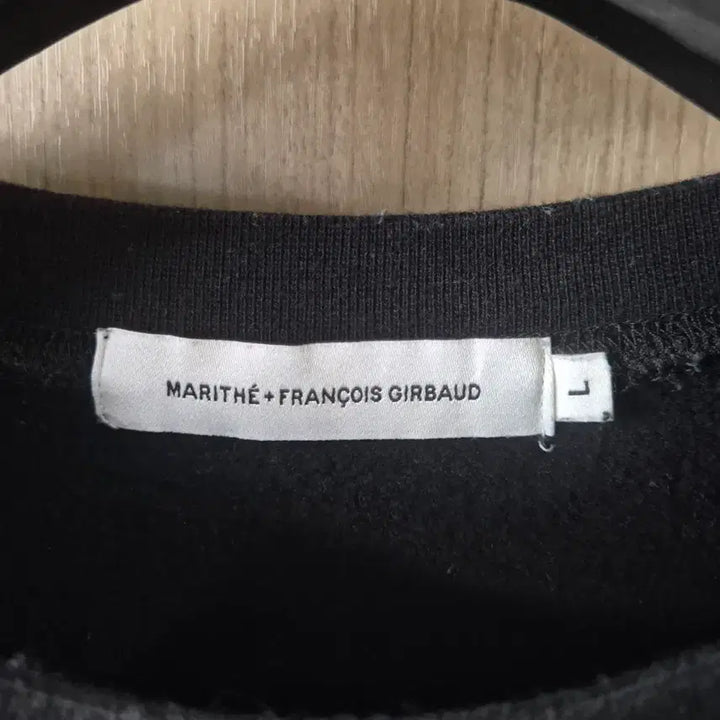 [BUNJANG] Marithe Francois Girbaud Black Sweatshirt / [L]마리떼 프랑소와 저버 블랙 맨투맨