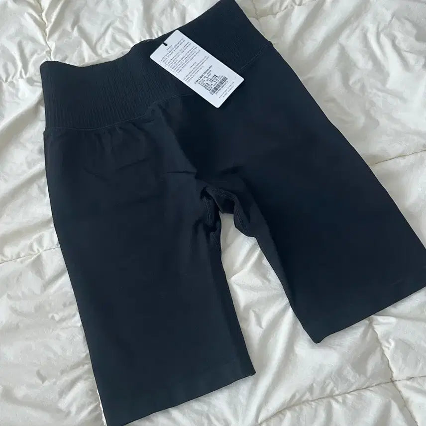 [BUNJANG] Itzone Apparel Signature Biker Pants (Black, M/L) / 잇존어패럴 시그니처 바이커 팬츠