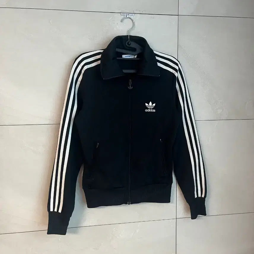 [BUNJANG] Adidas Firebird Track Jacket - Black / 아디다스 딱붙핏 제니깔 파이어버드 져지 블랙 [90]