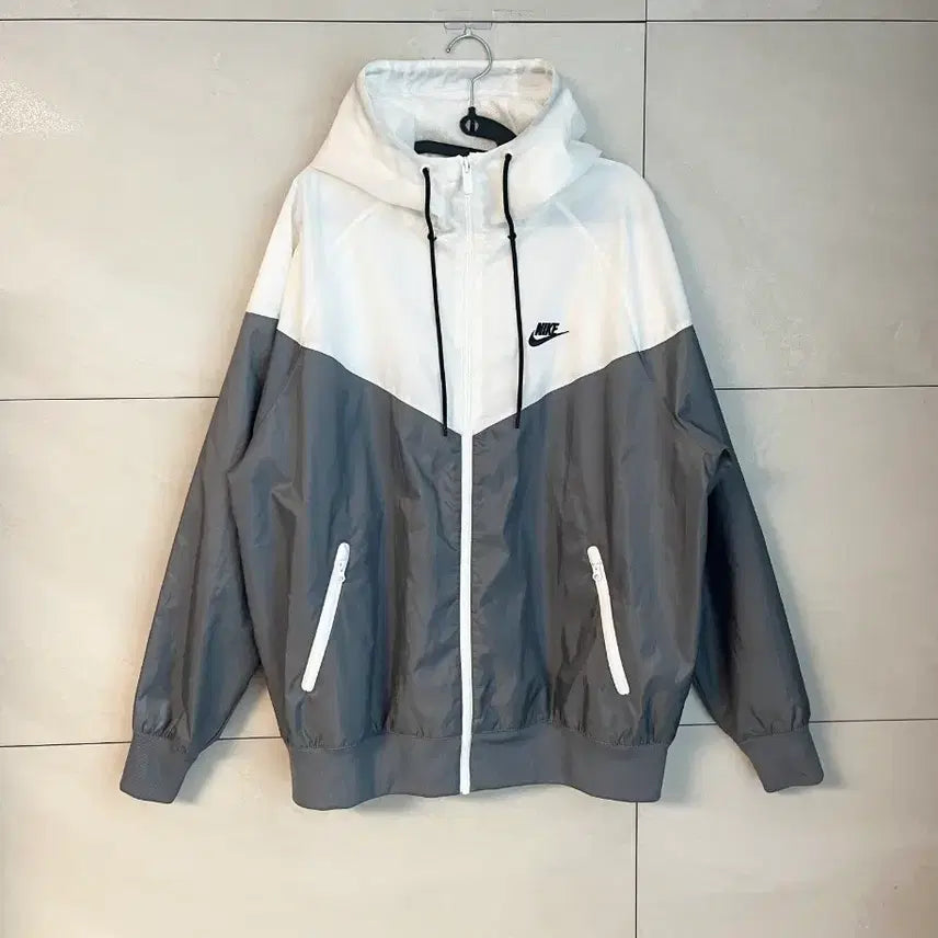 [BUNJANG] Nike Windrunner Jacket Size L / 나이키 윈드러너 바람막이 [L]