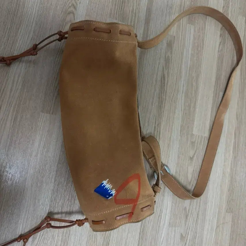 [BUNJANG] Ader Error x Zara Suede Crossbody Bag / 아더에러 자라 스웨이드 크로스백 (자더에러)