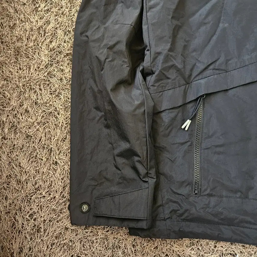 [BUNJANG] Descente Signature Logo Patch Windbreaker Jacket Size 105 / 데상트 시그니쳐 로고 패치 바람막이 105size