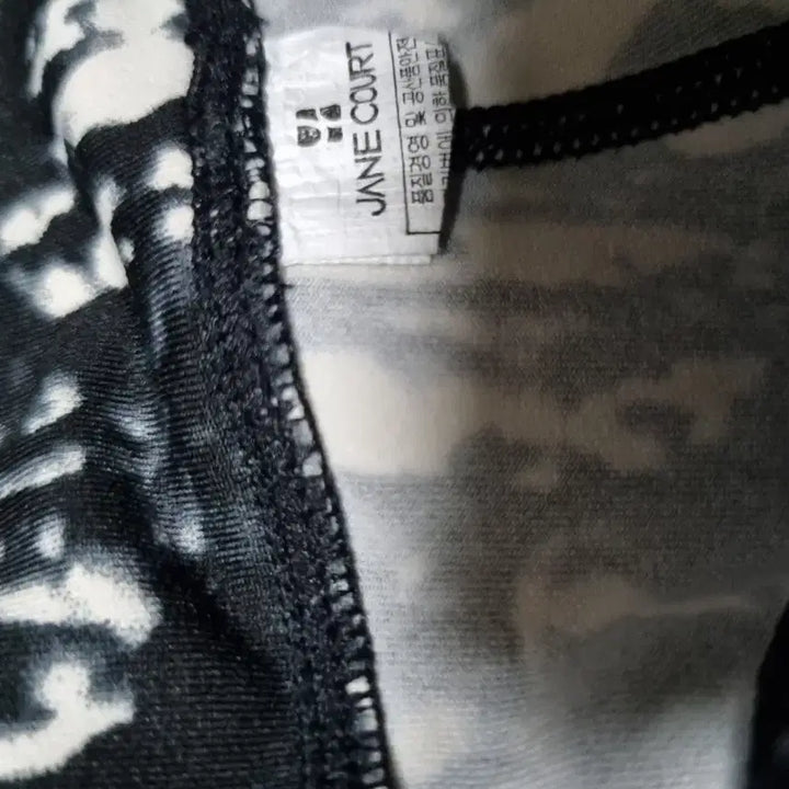 [BUNJANG] Black/White Patterned Leggings / 블랙/화이트 패턴 레깅스 이마트구입