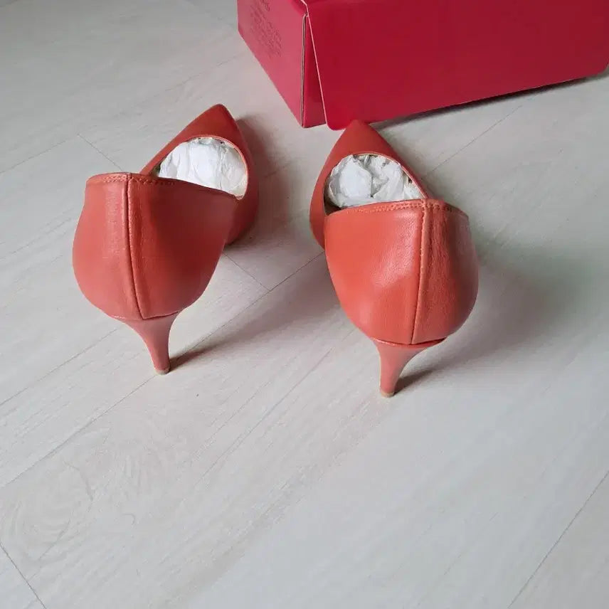 [SOLD OUT] 엘리자베스 펌프스 힐 오렌지 새상품