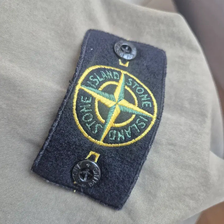 [BUNJANG] Stone Island Khaki Shirt Jacket / 스톤아일랜드 카키색 남방 자켓