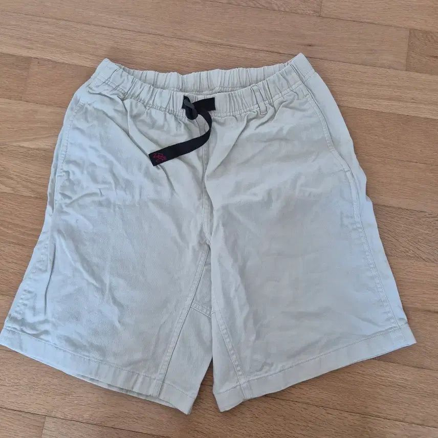 [BUNJANG] Gramicci Cream Shorts M / 그라미치 반바지 크림 m