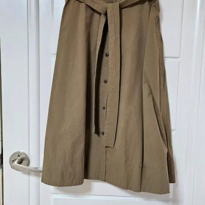 [BUNJANG] New A-Line Skirt Khaki Size 55 / < 새상품 : 55 사이즈> - 카키색  A라인 스커트