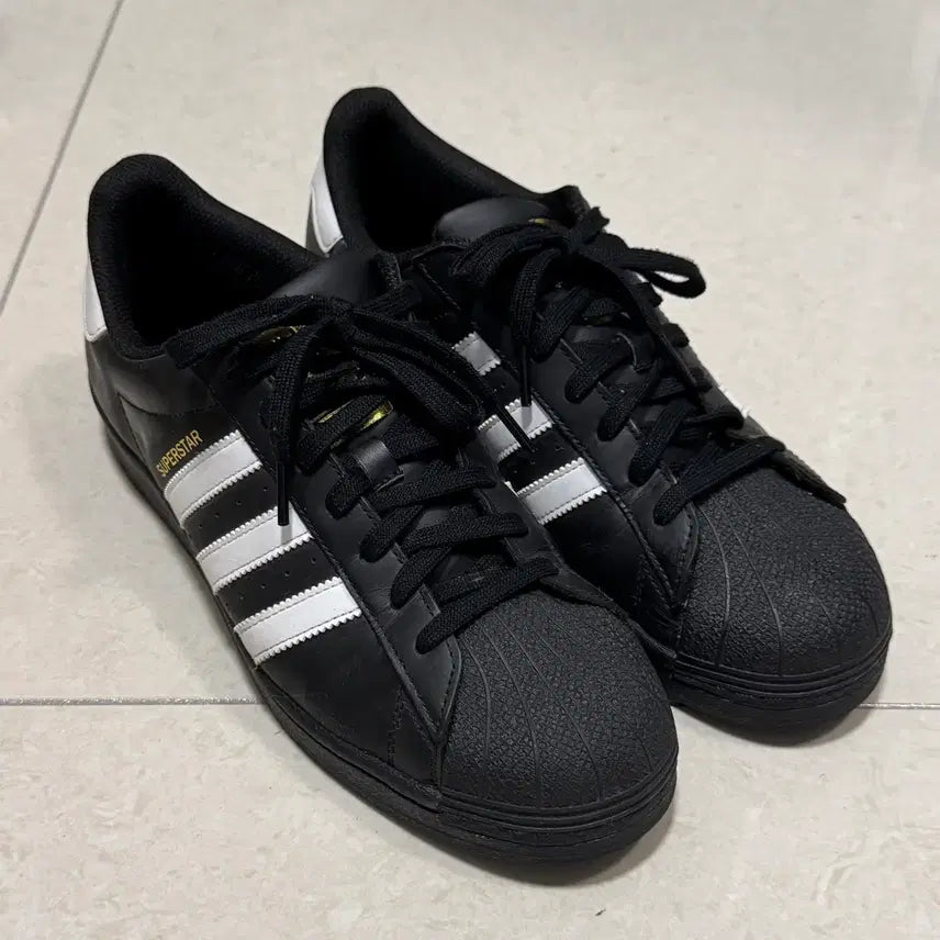 [BUNJANG] Adidas Superstar Core Black White Shoes / 아디다스 슈퍼스타 코어 블랙 화이트 275