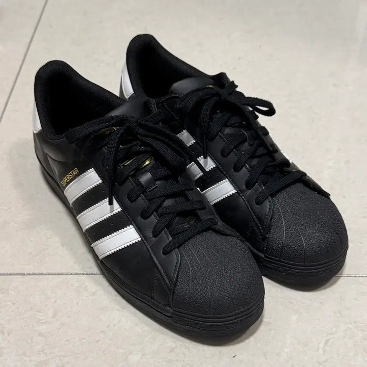 [BUNJANG] Adidas Superstar Core Black White Shoes / 아디다스 슈퍼스타 코어 블랙 화이트 275