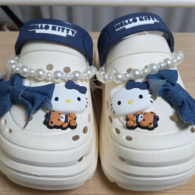 [BUNJANG] Hello Kitty X-Pac Jibbitz Leopard, Pearl, Black Pearl Crocs / 헬로키티 자비츠 레오파드, 진주, 블랙펄 크록스