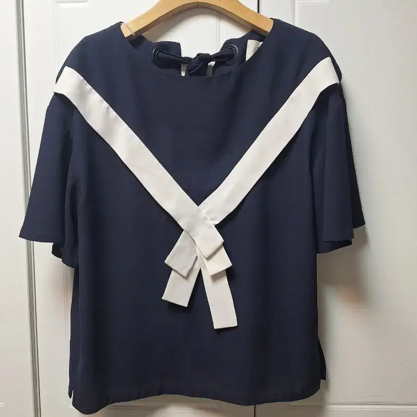 [BUNJANG] Lucky Chouette Blouse / 럭키슈에뜨 블라우스