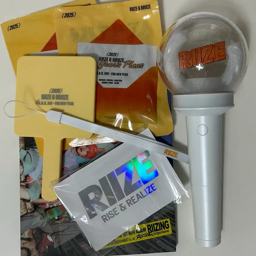 [BUNJANG] RIIZE Official Light Stick Impossible Album Labootee Goods / 라이즈 응원봉(1회 사용) 임파서블 앨범 라브뜨데이 굿즈 소희 포카