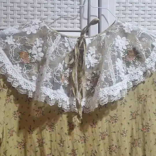 [BUNJANG] Embroidered Lace Cape Long Dress / 자수레이스케이프롱원피스