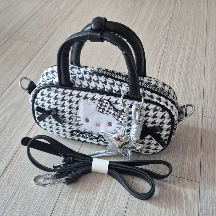 [BUNJANG] Hello Kitty Houndstooth Check Mini Tote Bag / 헬로키티 하운드투스 체크 토트백  미니백