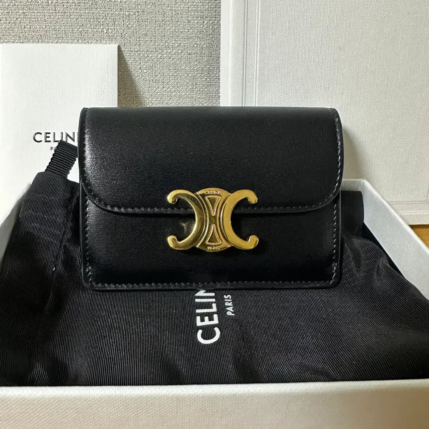 [BUNJANG] Celine Triomphe Cardholder Calfskin / [S급] 셀린느 트리옹프 카드지갑 카프스킨