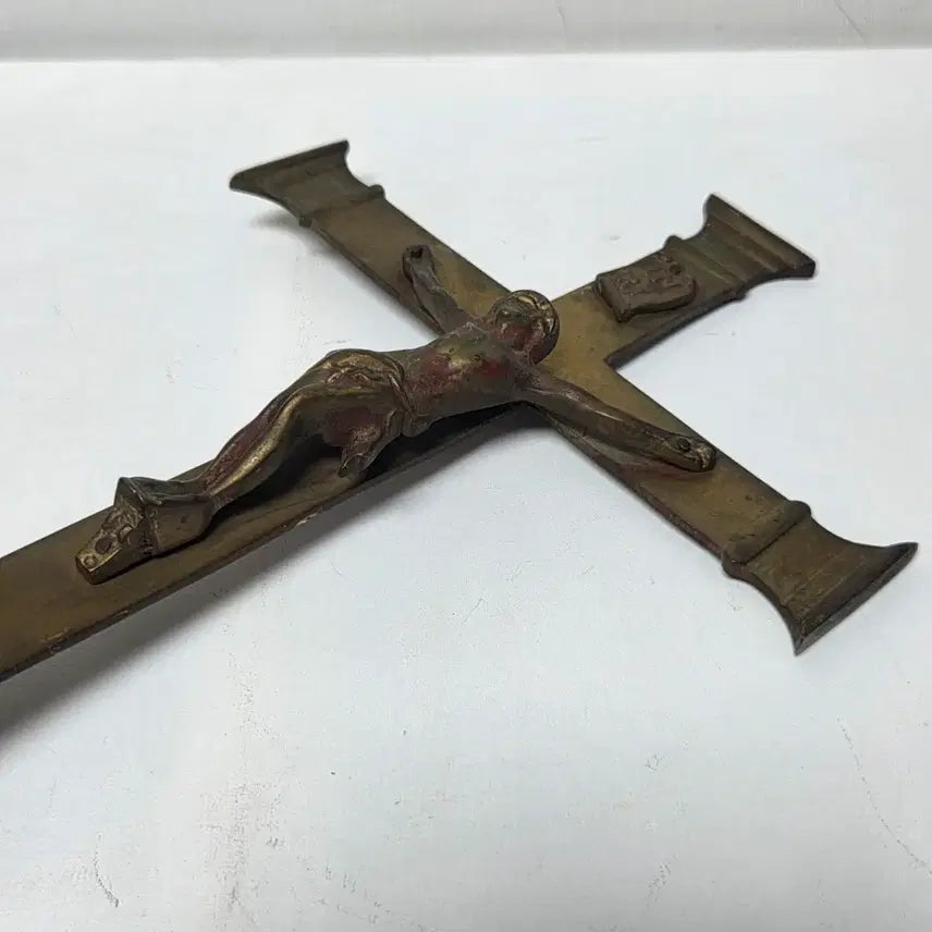 [BUNJANG] Italian Antique Brass Crucifix with Jesus Figure / 이탈리아 앤틱 황동 십자가 천주교 가톨릭 십자가 예수님