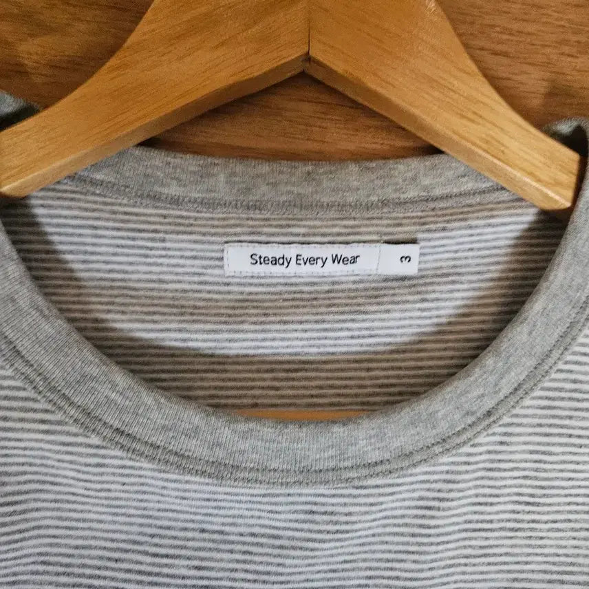 [BUNJANG] Steadyverywhere Stripe Long Sleeve T-Shirt / 스테디에브리웨어 스트라이프 긴팔 티셔츠