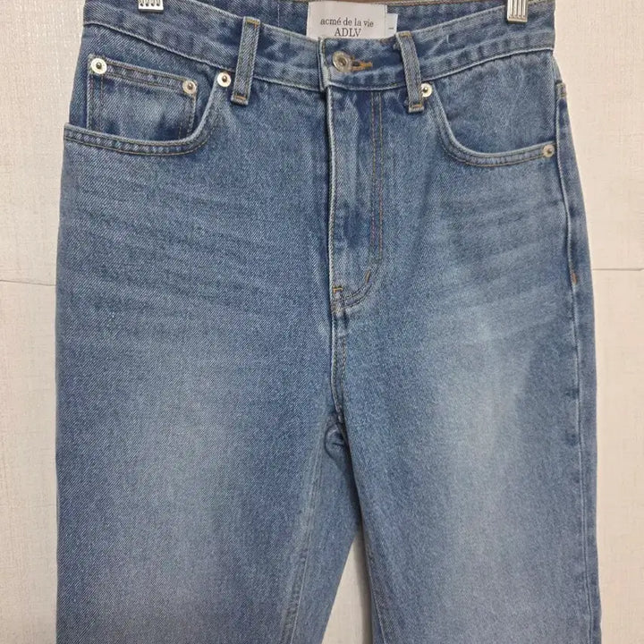 [BUNJANG] ADLV Acmedlabs Bootcut Jeans Light Blue Size 1 / ADLV 아크메드라비 청바지 데님 1사이즈