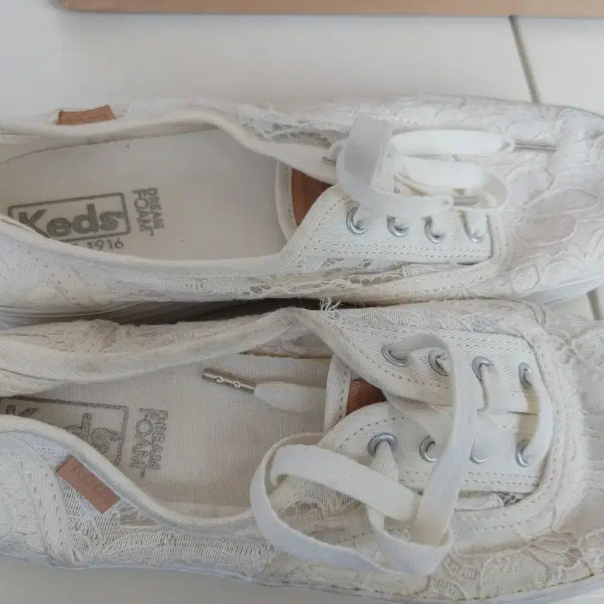 [BUNJANG] Keds Lace White Sneakers / 케즈 레이스 화이트 스니커즈