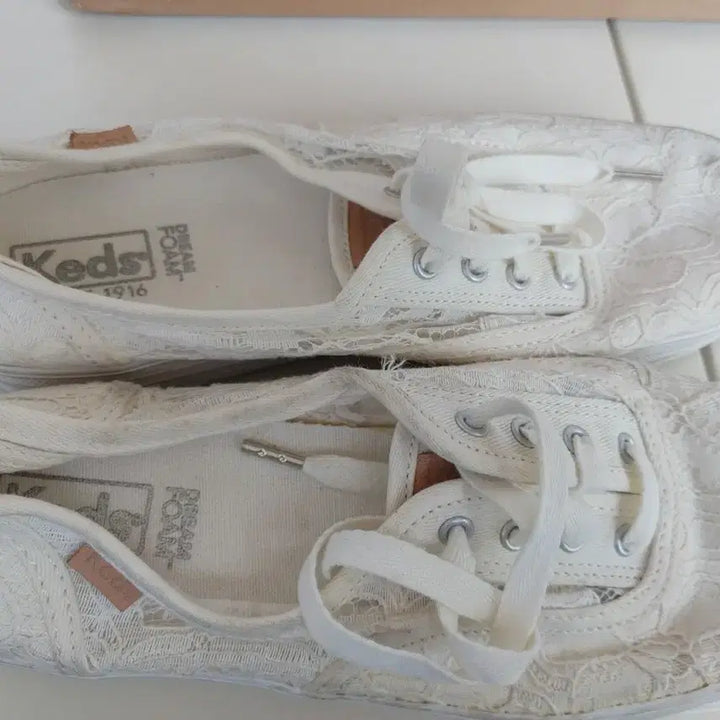 [BUNJANG] Keds Lace White Sneakers / 케즈 레이스 화이트 스니커즈