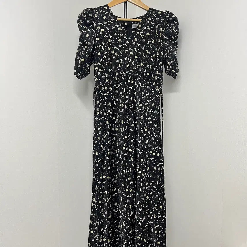 [BUNJANG] Black Floral Puff Sleeve Long Dress / 블랙 플라워 롱 원피스 퍼프소매