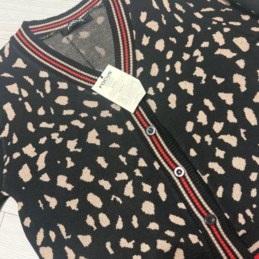 [BUNJANG] Focus Cardigan / 포커스 가디건