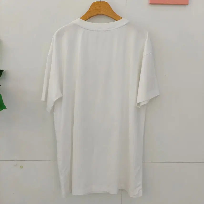 [BUNJANG] Mickey Mouse Stone Box Fit Short Sleeve T-Shirt / 미키마우스 스톤 박스핏 반팔 티셔츠 55~77