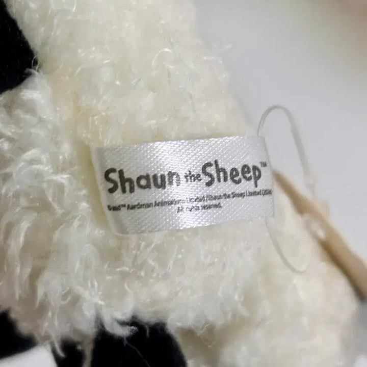 [BUNJANG] The Shaun the Sheep Plush Keychain / 숀더쉽 봉제인형 키링
