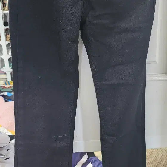 [BUNJANG] Black Jeans Cut Hem Detail / 블랙 진