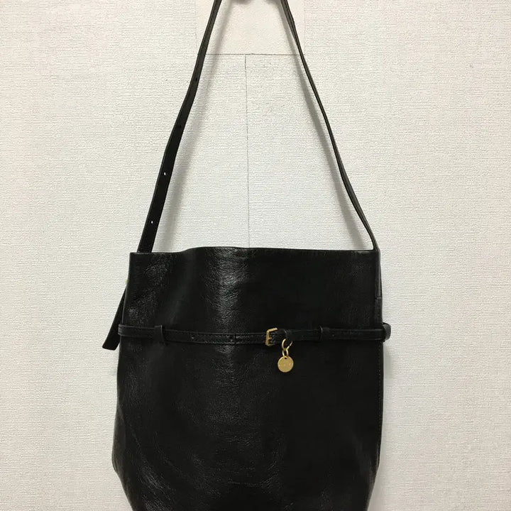 [BUNJANG] Sisley Real Leather Shoulder Bag / 2025신상 시슬리 리얼가죽 숄더백 가방